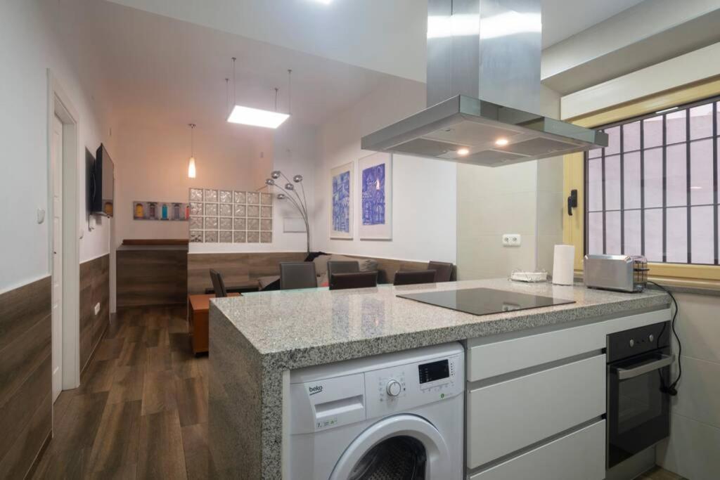 Fabuloso Piso Junto A Paseo De La Bomba グラナダ エクステリア 写真